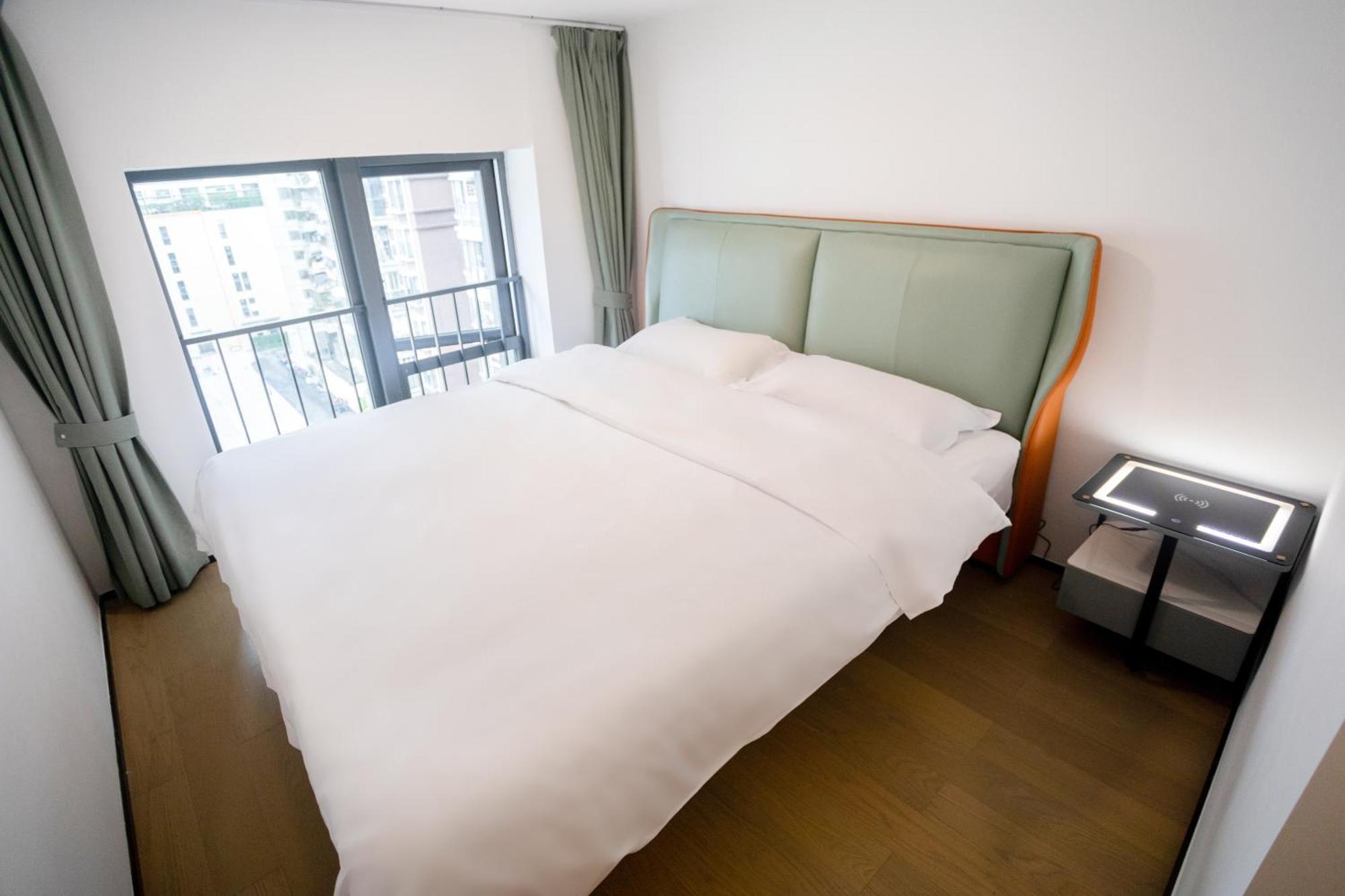 Sunny International Apartment From Beijing Road Cantão Exterior foto