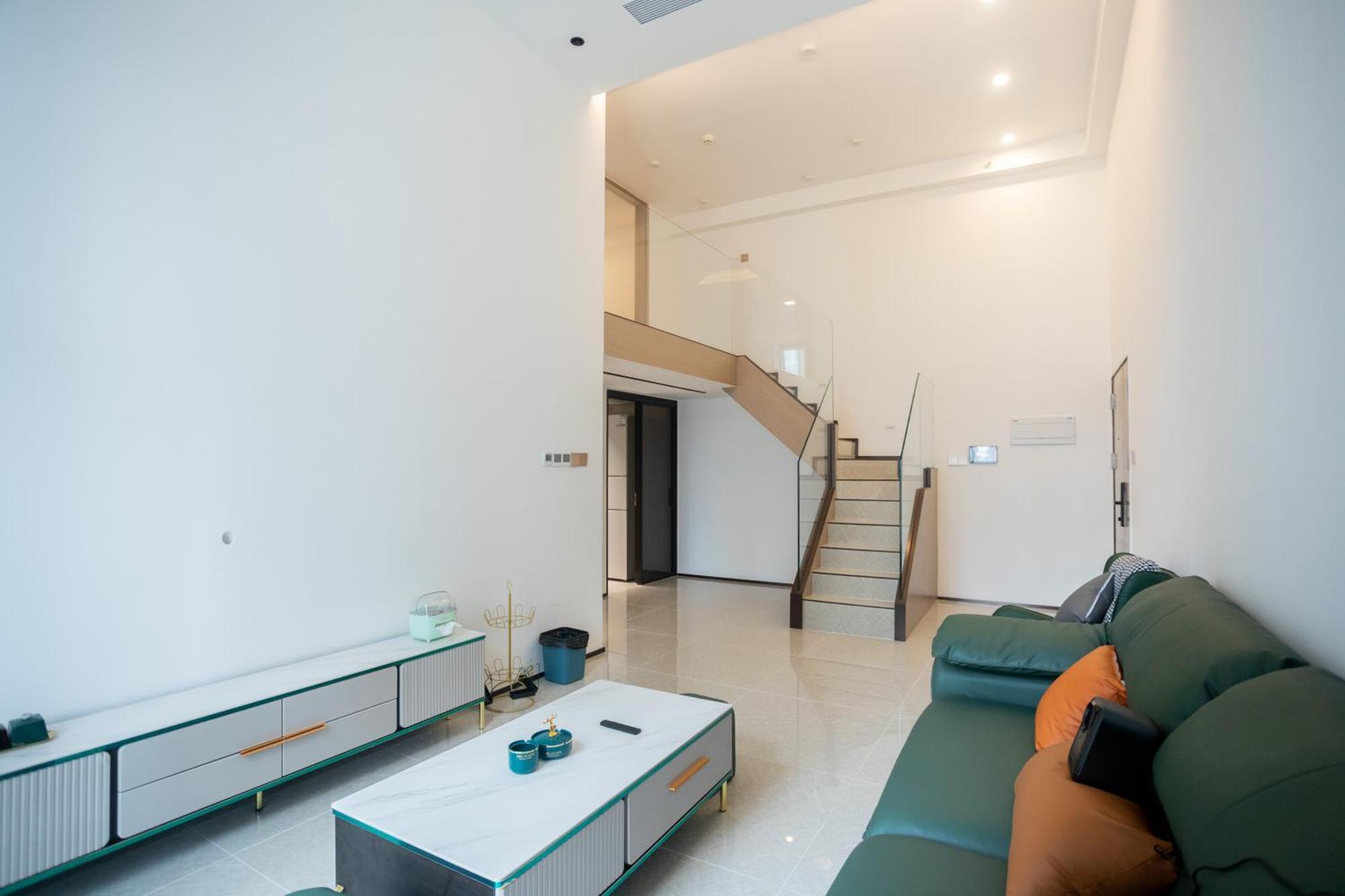 Sunny International Apartment From Beijing Road Cantão Exterior foto