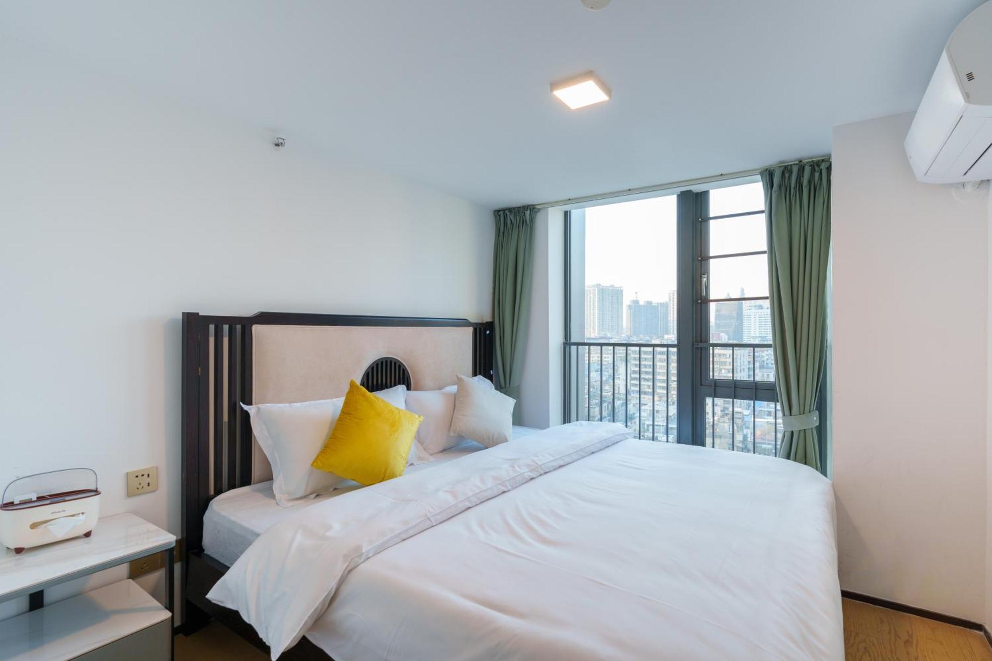 Sunny International Apartment From Beijing Road Cantão Exterior foto